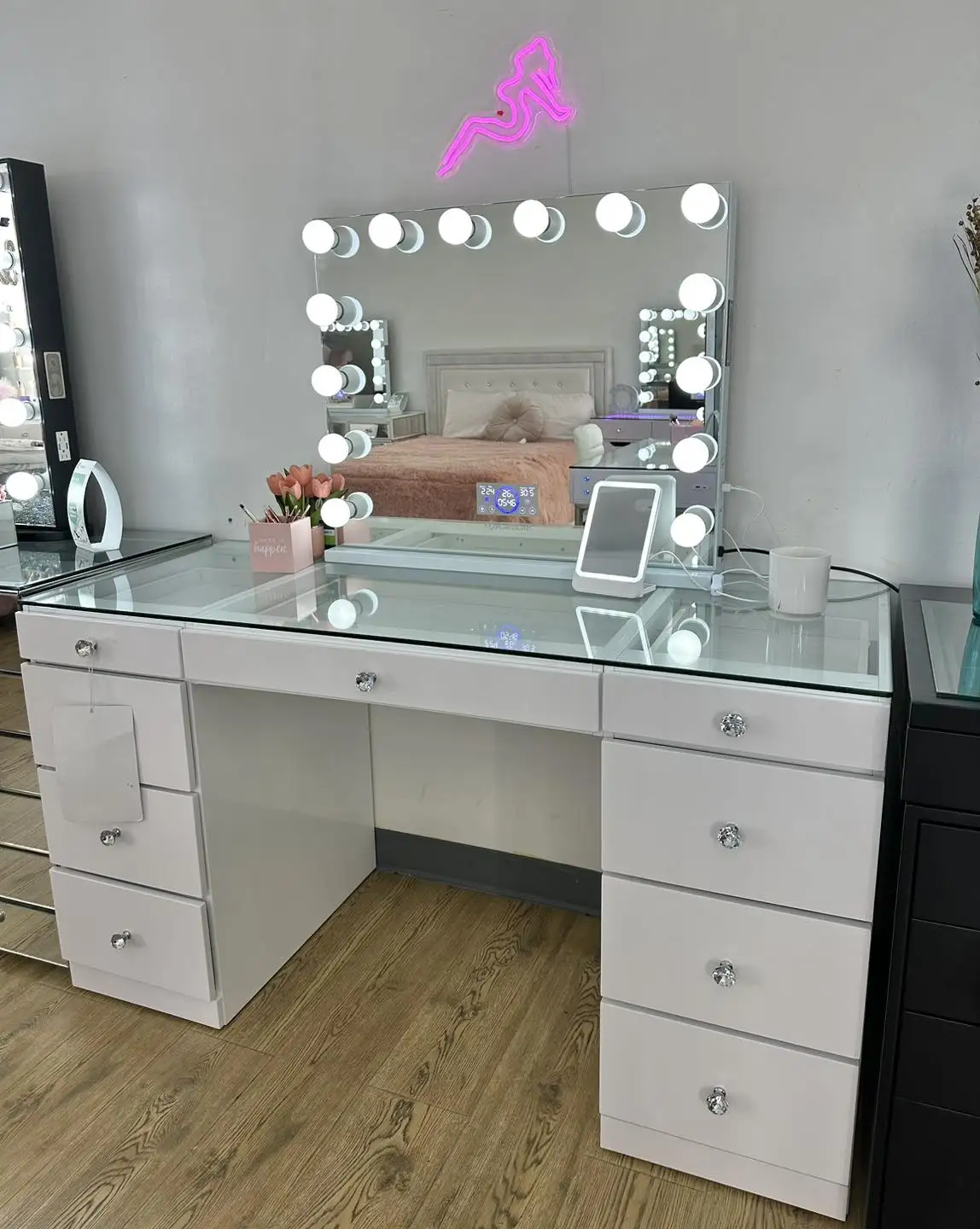 HIgh  Quality Crushed Diamond bedroom funiture  Mirrored  Vanity Table Vanity Mirror With LED lights