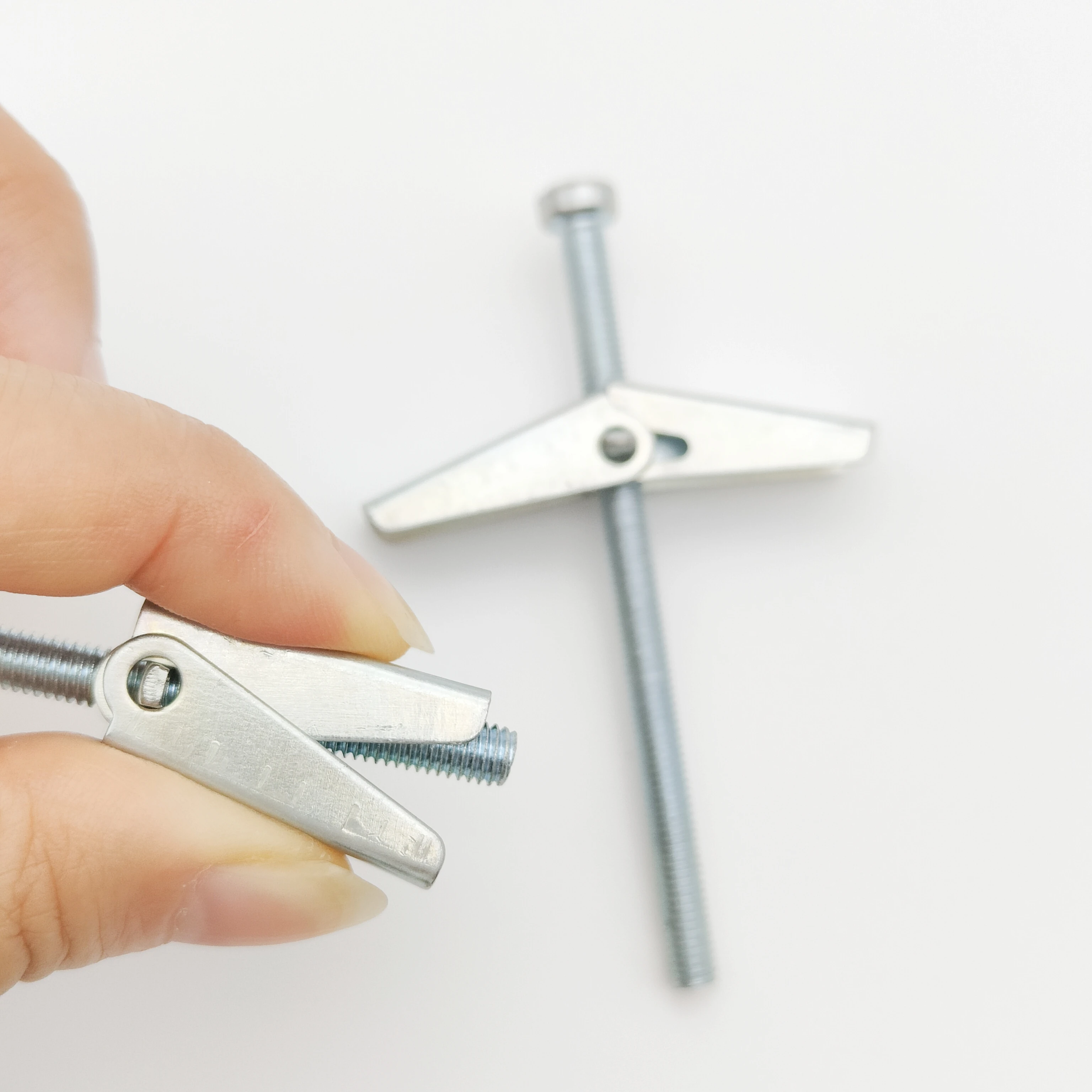 Carbon Steel Expansion Anchor Bolts Spring Toggle Anchor With Screw Heavy Duty Anchor Bolts