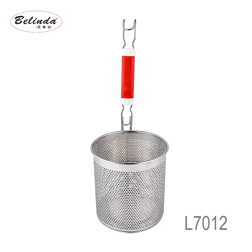 Best selling stainless Steel Strainer Basket With Wooden Handle Fine Mesh Food Skimmer Kitchen Pasta Dumpling Noodle Sieve