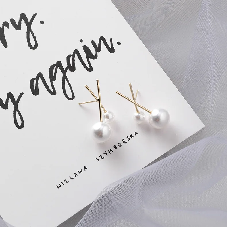 Маленькие серьги с жемчугом популярного размера C & J в Корейском стиле