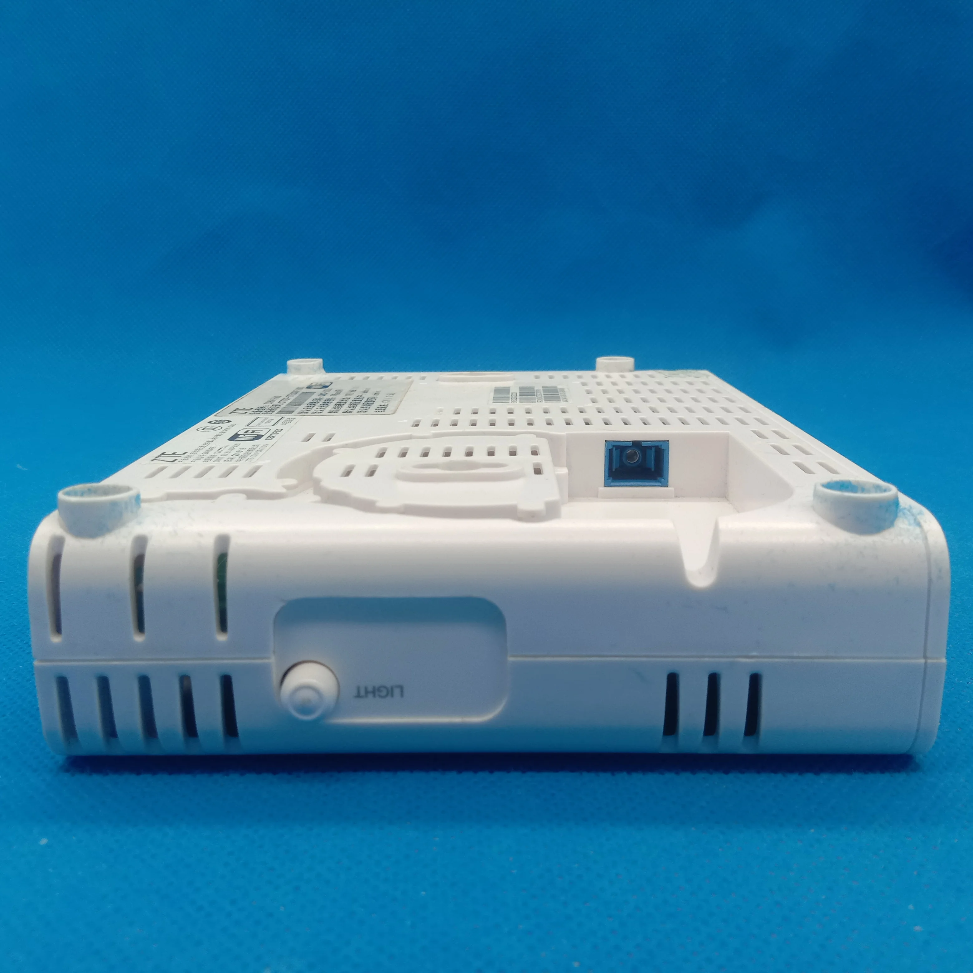 High Quality F660 ONU 1GE+3FE +1TEL+ 1USB  EPON GPON Modem for ZTE F660 second hand /new