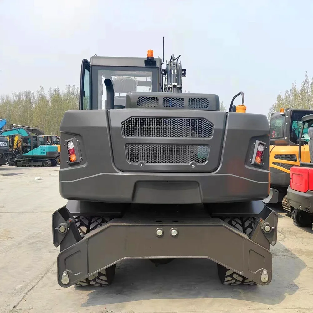 TOSH China Cheap 8 Ton Wheel Excavator Four-Wheel Drive Building Site For Sale
