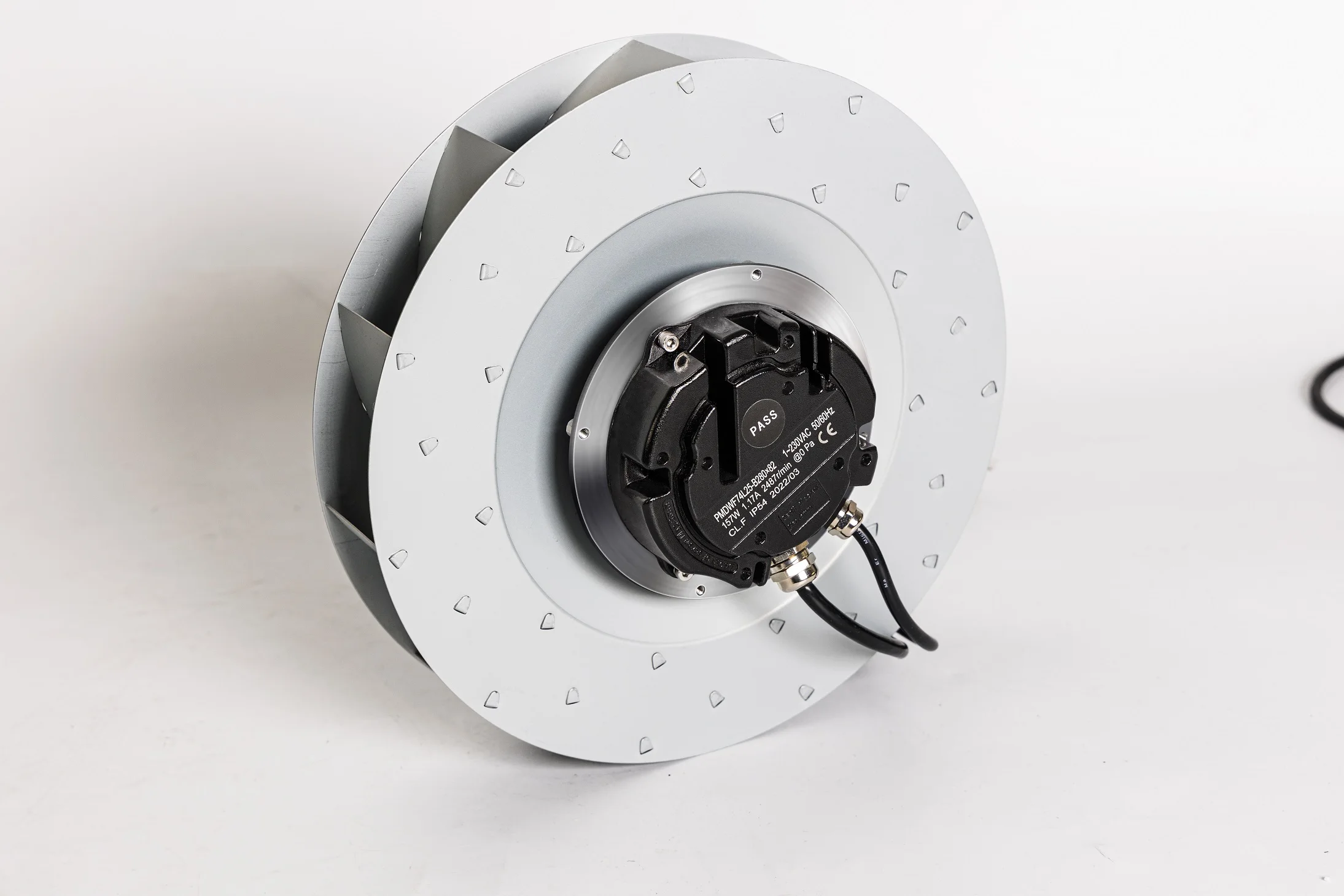 Backward tilting centrifugal fan with galvanised air wheel corrosion resistant outer rotor centrifugal impellers