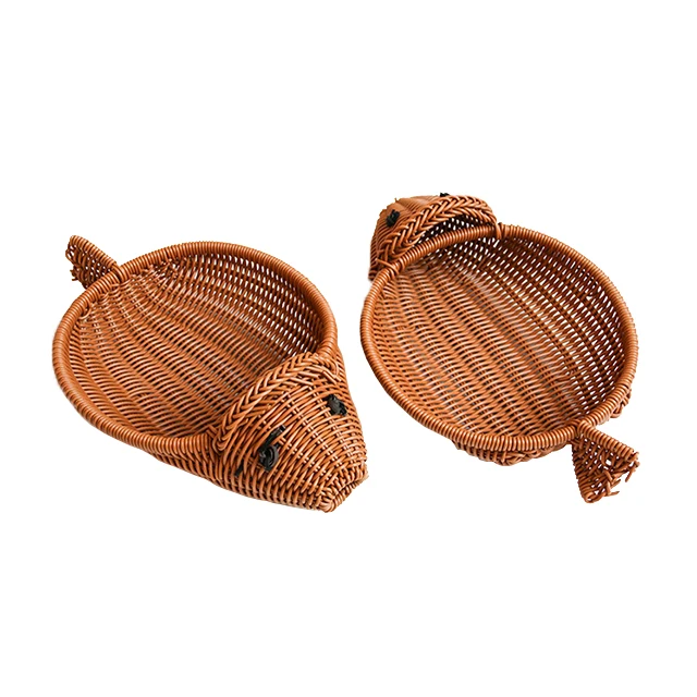 Renel Empty PE Rattan Plastic Mouse Animal Snack Tray for Home Decoration