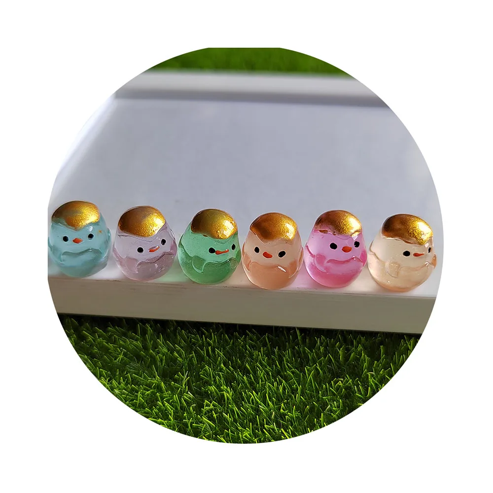 Hot Selling 100Pcs 13*15MM Mini Landscape Chick Desk Animal Statue Golw in Dark Chicken Toy Figurines for Car Fairy Garden Decor