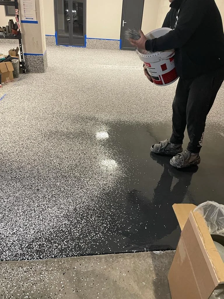 Epoxy Floor Decoration Mixed Colored Mica Flakes Matte and Glossy Color Natural Mica Sheets for Flooring
