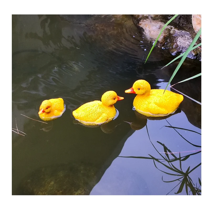 Wholesale resin figure floating pond decoration Resin Little Yellow Duck Sculpture Manufacturer Figurine Outdoor Ornaments