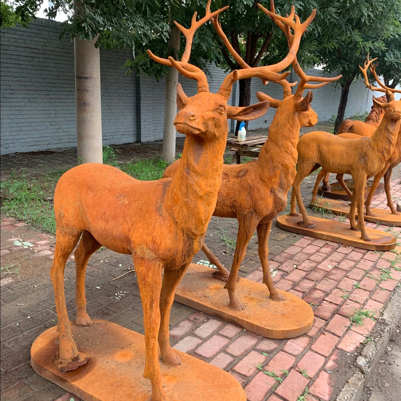 Extra Large Cast Iron Garden Lawn Rustic Ornaments Outdoor Decorative Metal Life Animals Deer Stags Sculpture Statue