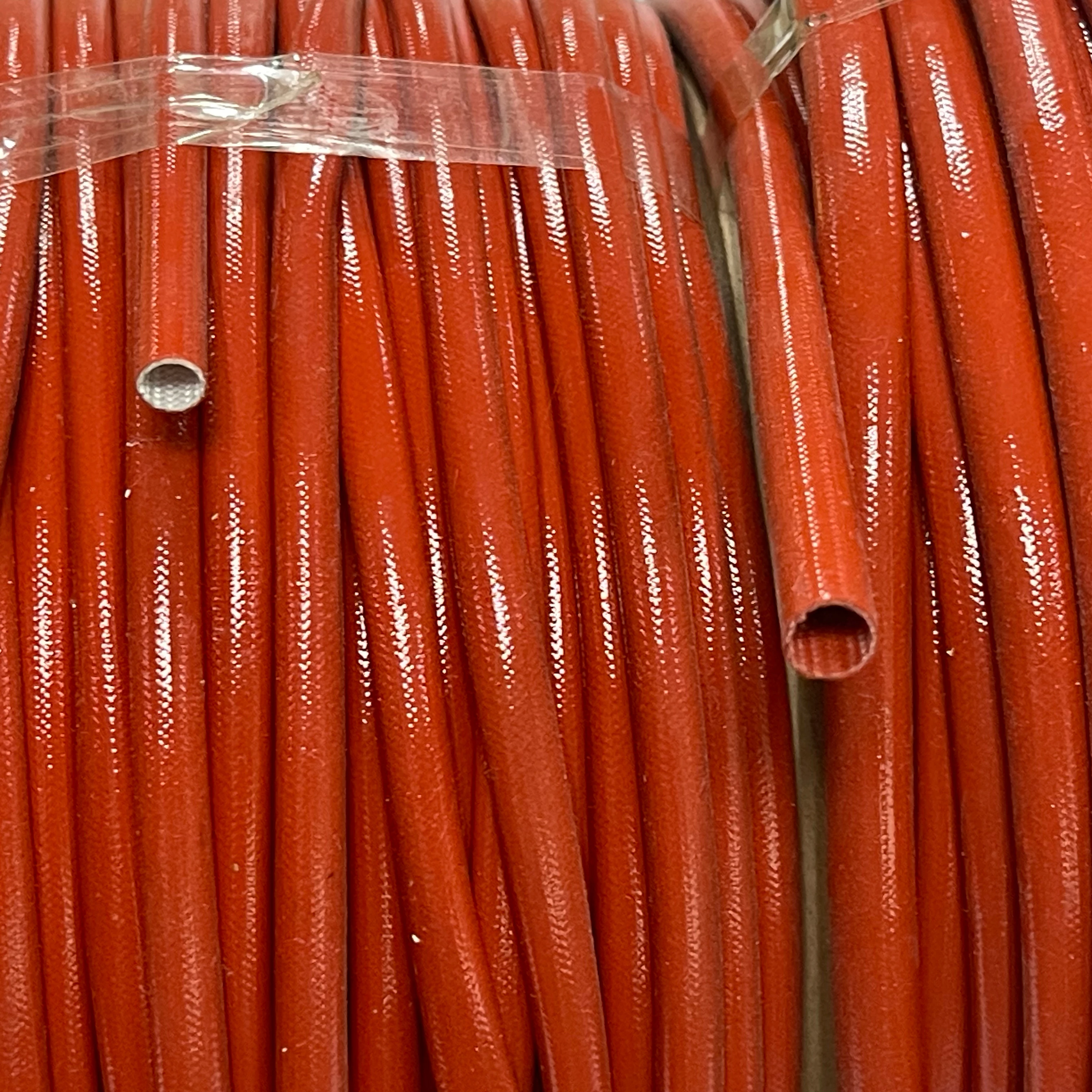 Best price of China manufacturer hot sale high temperature Self-extinguishing Silicone Resin Fiberglass Sleeve in red color