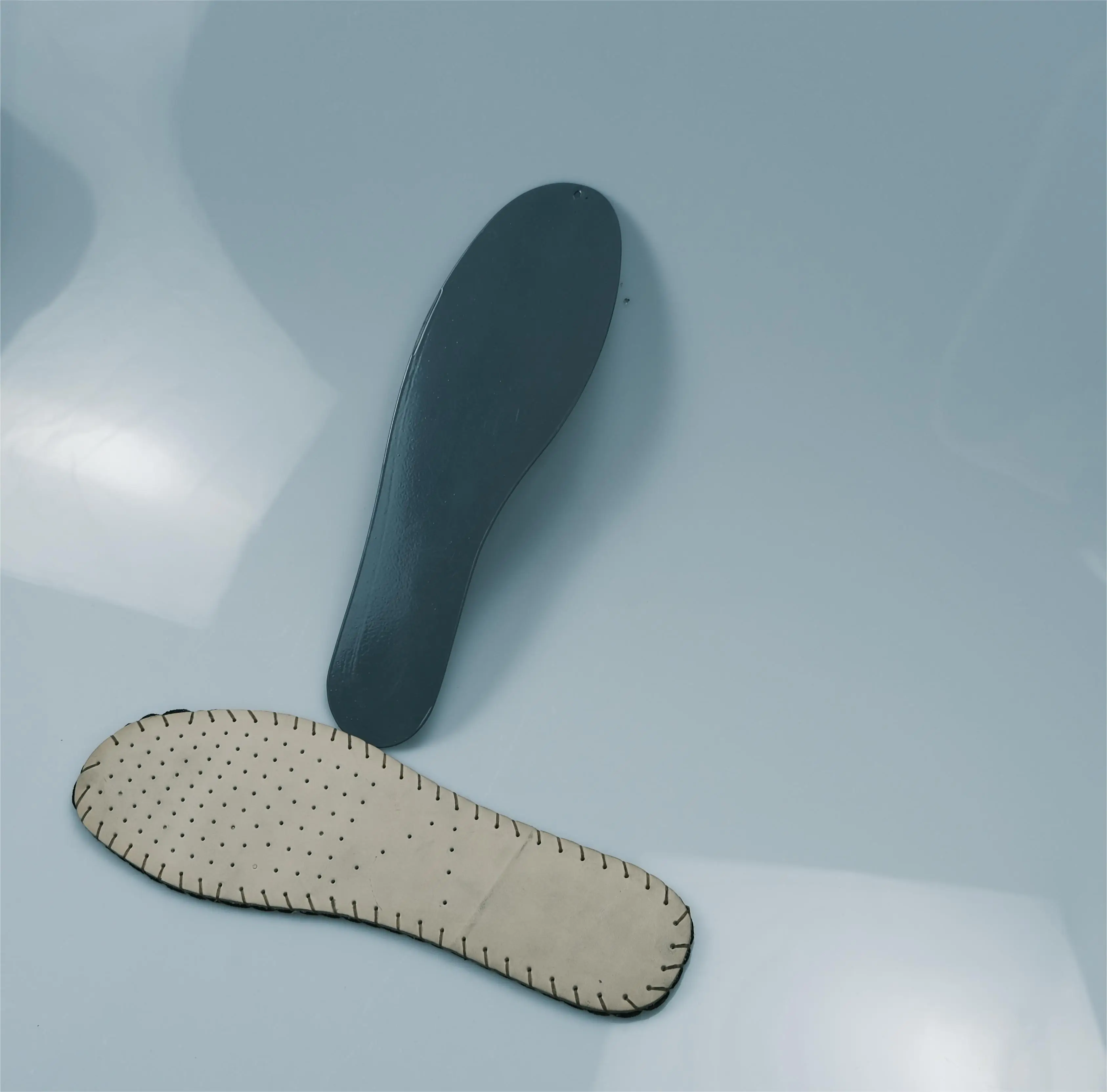 EN16949 Stainless steel labor protection insoles for anti nail, anti smashing, and anti piercing on construction sites