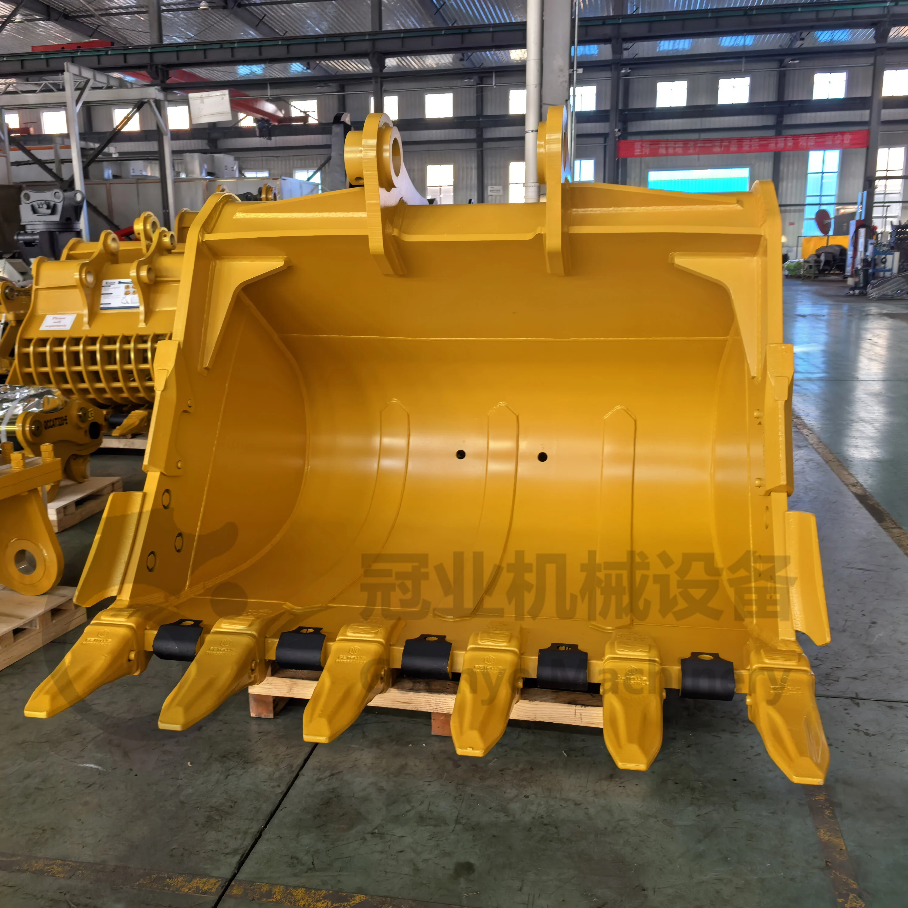 New excavator rock and skeleton bucket type concrete crusher bucket compatible with various models supports customization