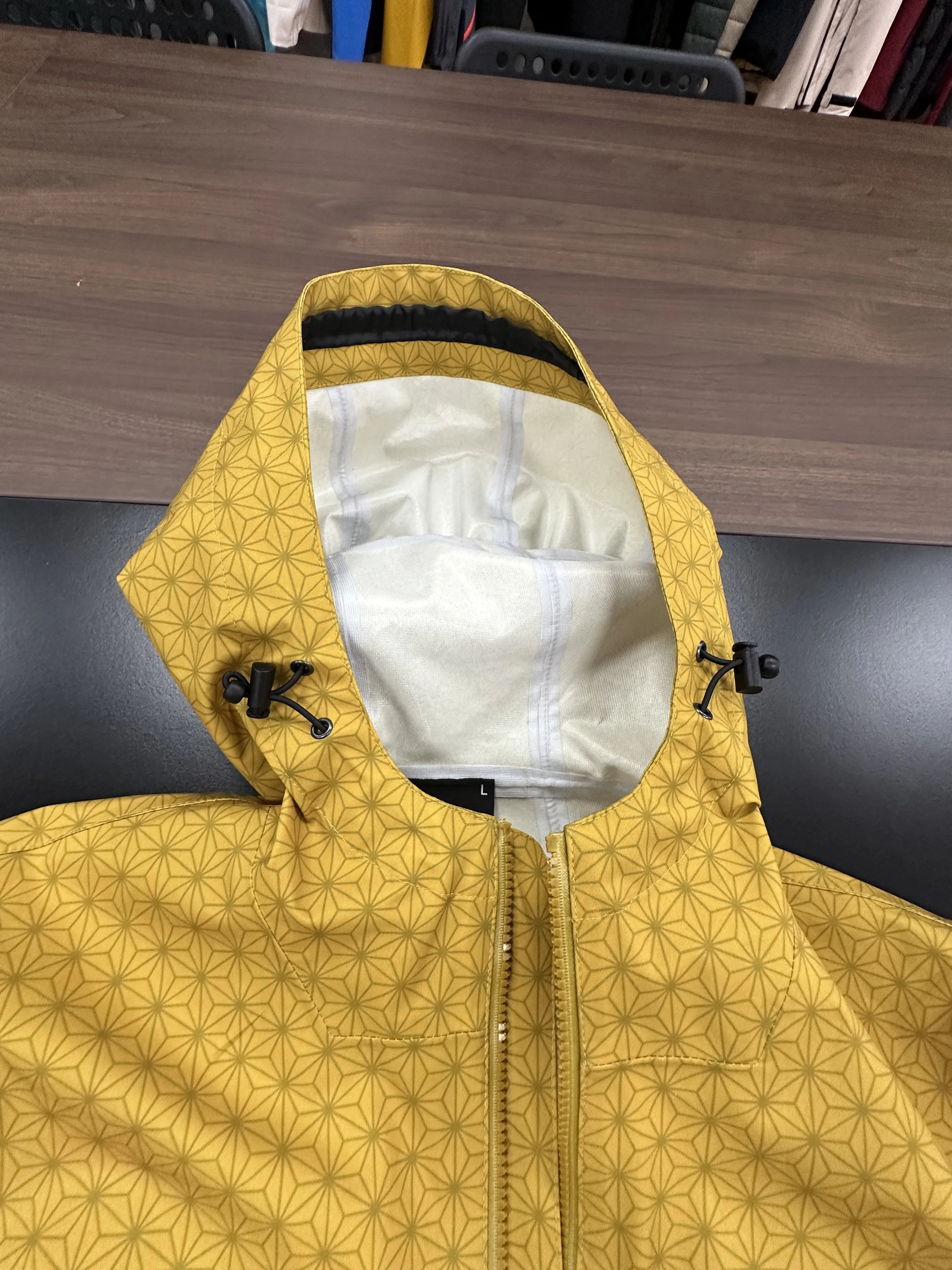custom wind breaker jacket 2024 yellow fashion clothing manufacturers custom streetwear waterproof jacket for men