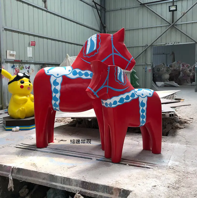 Оптовая продажа домашний декор для помещений Большая фигурка из стекловолокна с изображением толстой лошади лошади-трояна скульптура игрушечная лошадь