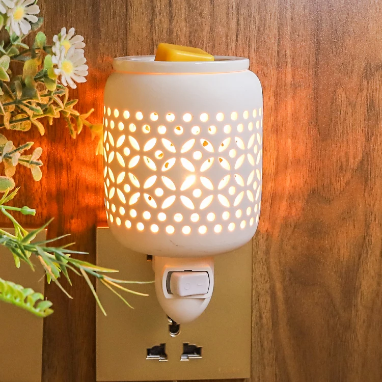 OEM ODM Custom Room Bedroom Night Decoration Fragrance Light Lamp Electric Plug in Ceramic Wax Melt Candle Warmer