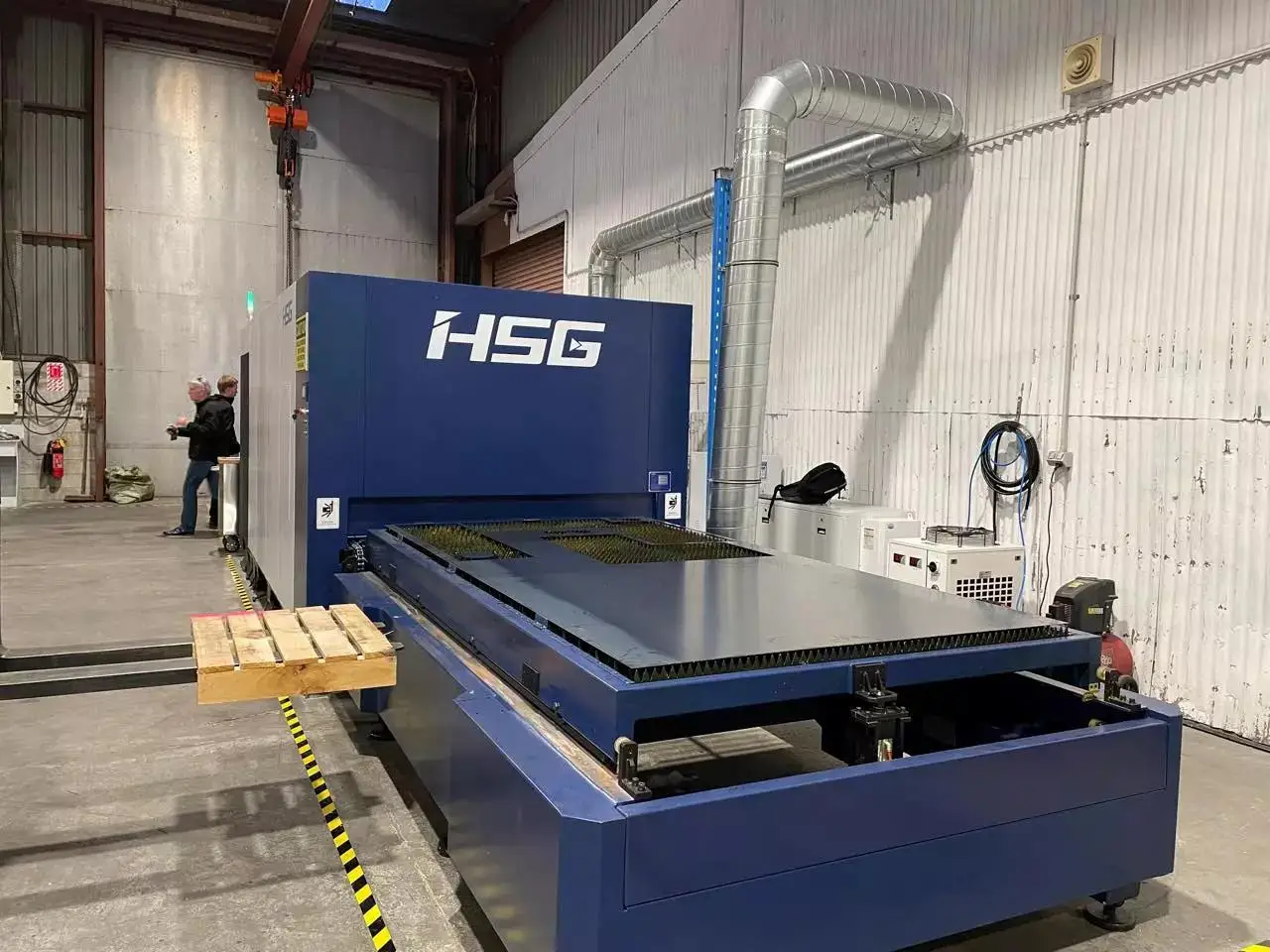HSG cnc Металлическое волокно Лазерная резка машина 6000 Вт нержавеющая сталь углеродистая сталь/железо/стальной лист 20 мм 40