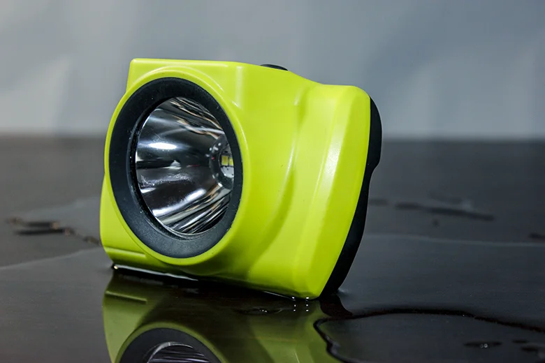 KL6-D LED explosion proof IP68 Cordless cap lamp Magnetic rechargeable underground cap lamps with OLED display screen.