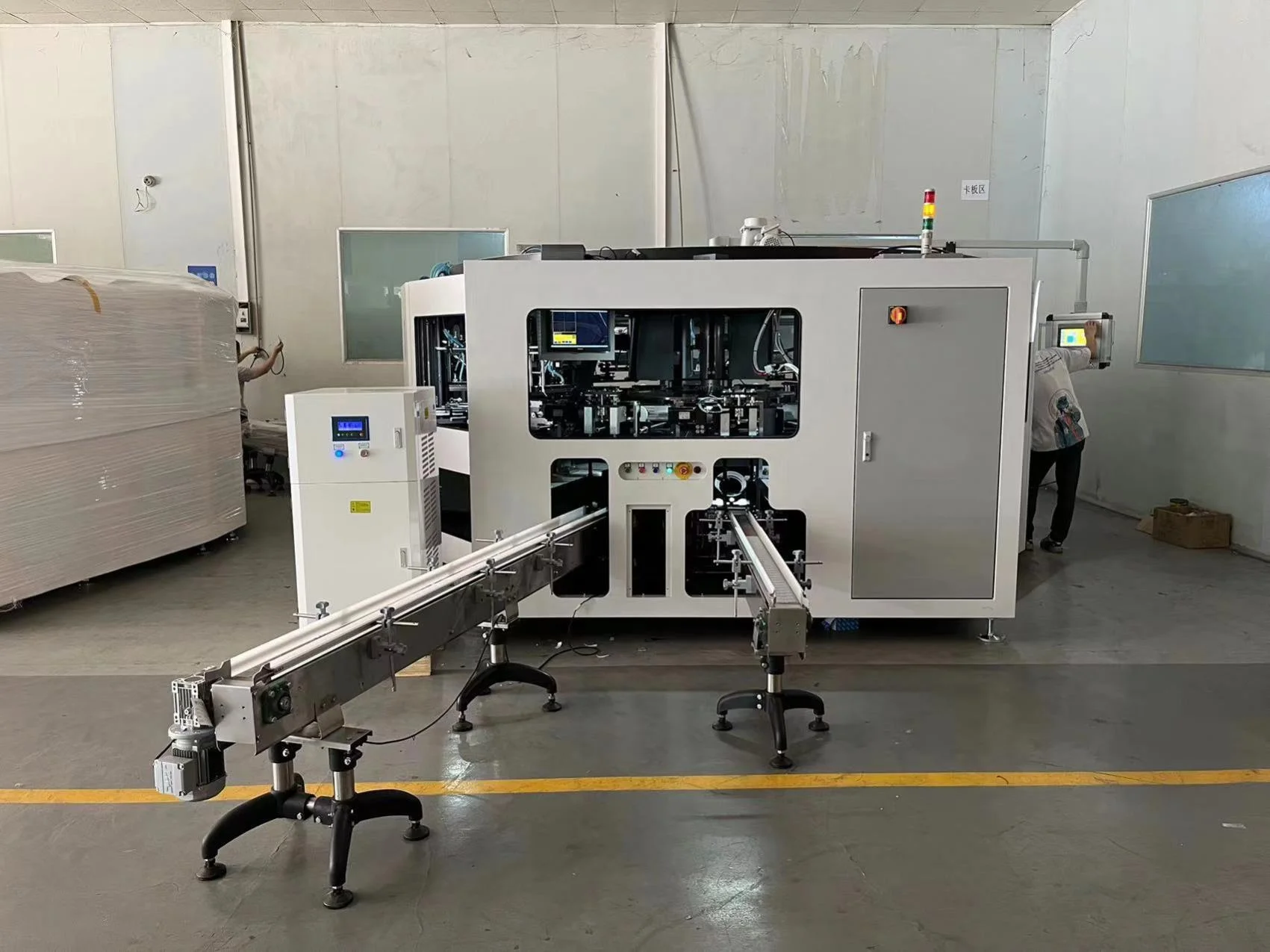 LC Brand CNC Servo Cylindrical Shampoo Cosmetic Container Plastic Beer Glass Bottle Screen Printing Machine