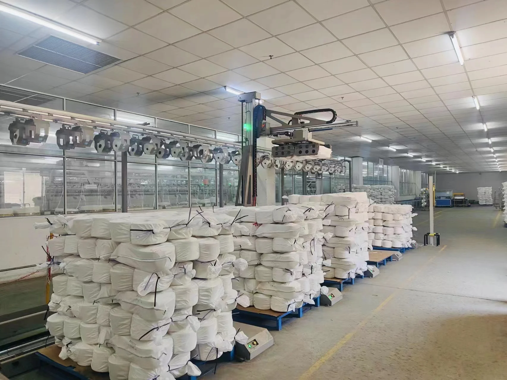 Viscose Rayon Yarn Good Packing  Knitting 100% Rayon  vortex Yarn