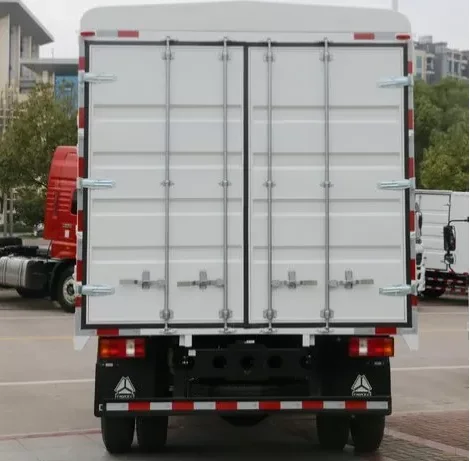 Homan 4x4 6x4 8x4 heavy Cargo Truck 40 Ton Capacity With High Deck Cab