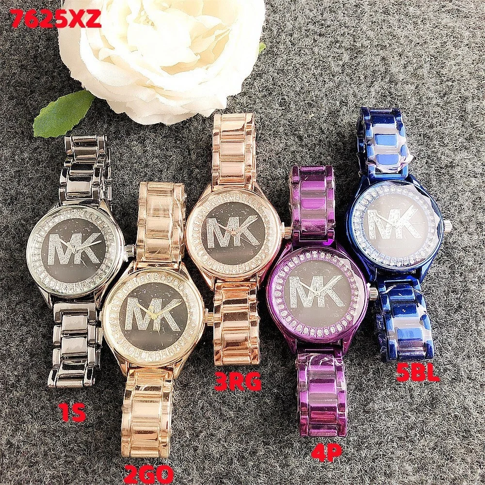 Женские водонепроницаемые кварцевые часы