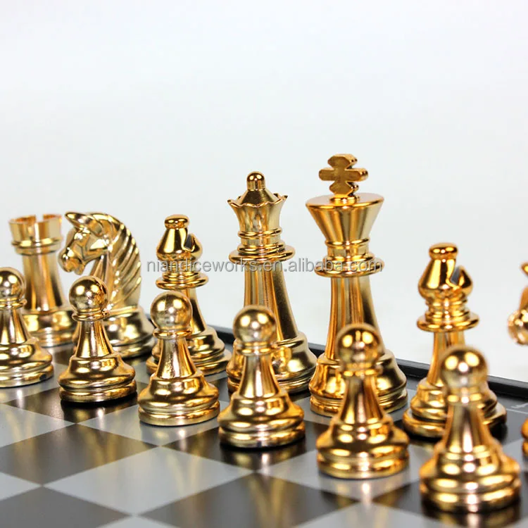 Nian diceworks cheap ludo chess set board game for wholesale  Gold and silver Magnetic bottom plastic  chess game