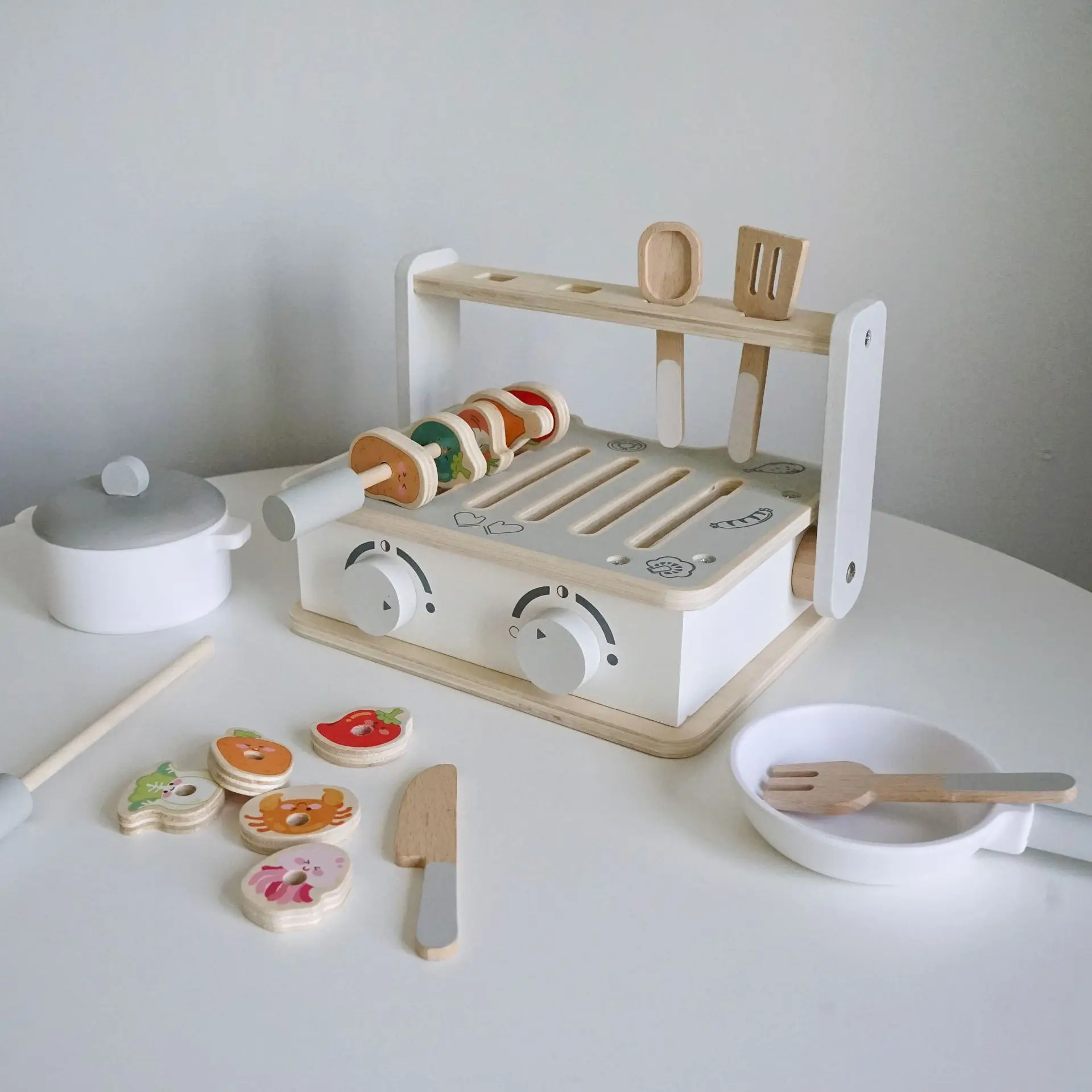 Wooden Pretend Paly Game Simulation House play Portable Kitchen BBQ Kitchen Toy Montessori Educational Toy for Kids