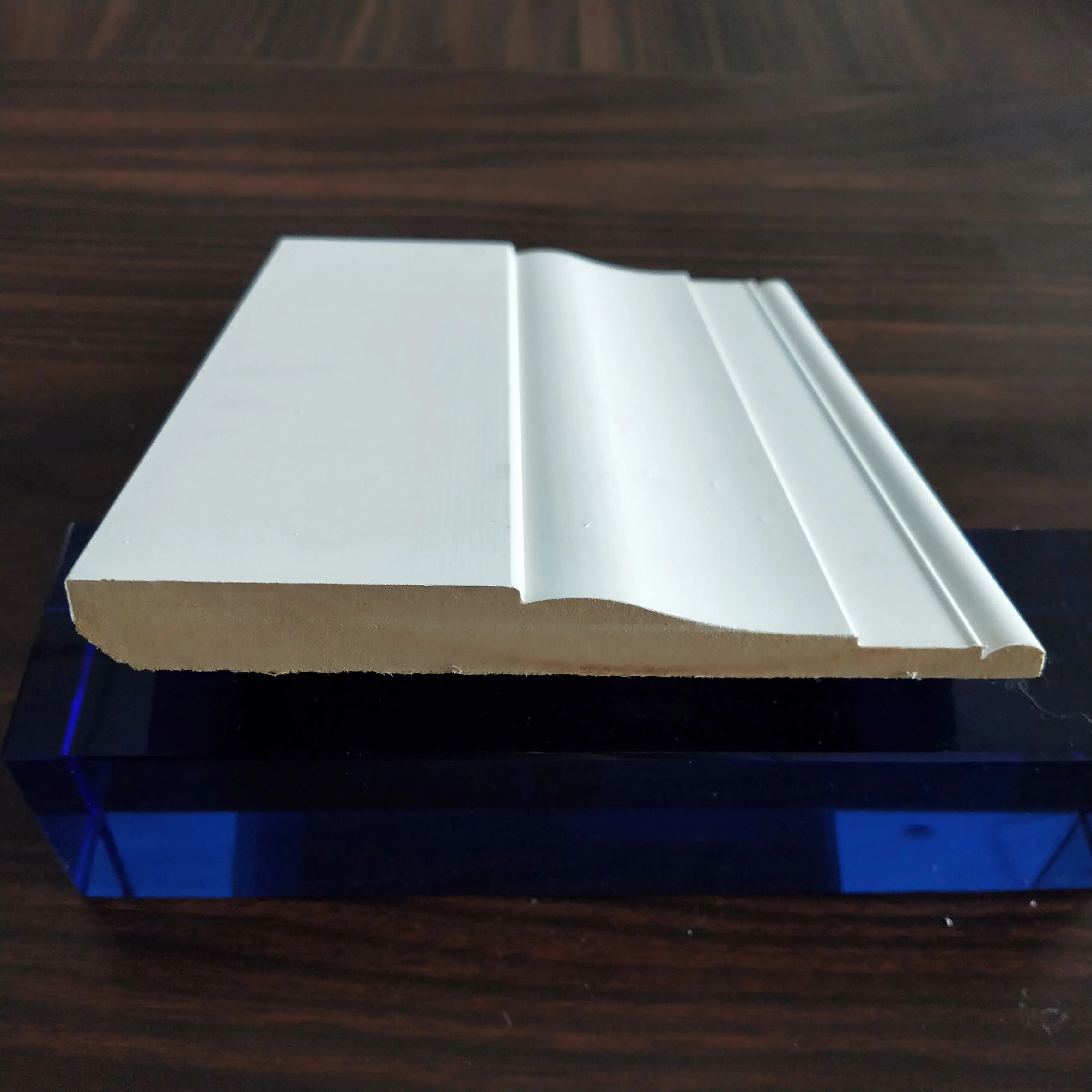 MDF baseboard skirting moulding/White primed MDF skirting board