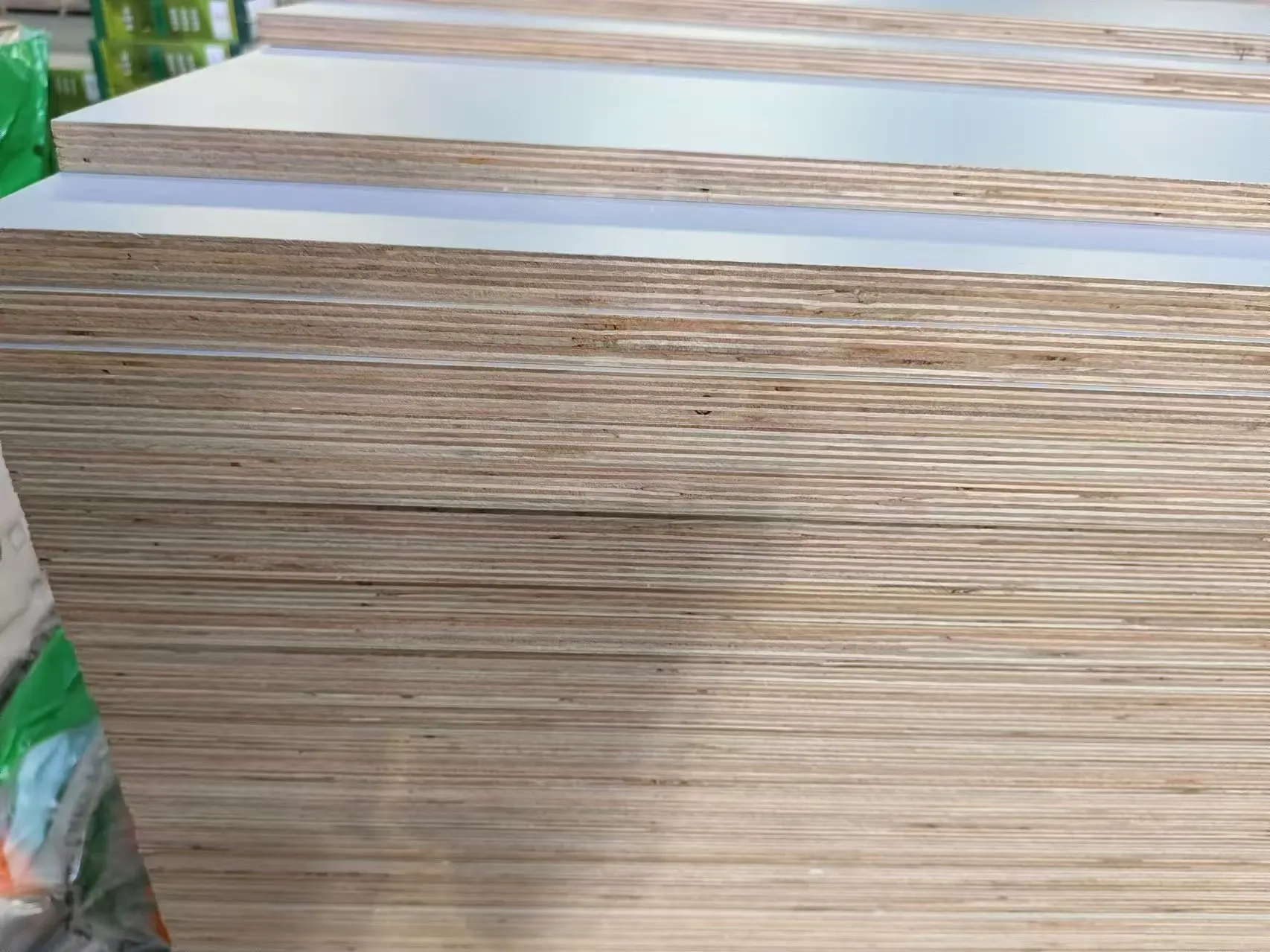 1220*2440 Solid Wood Multi-Layer Ecological Board Paint-Free E0 Whole Plywood for Wardrobe Cabinet for Woodworking