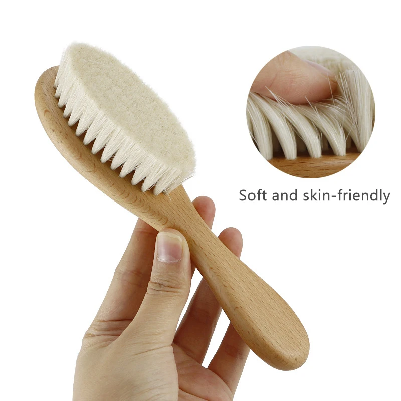Hot Sale Newborn Supplies Wooden Brushes Natural Goat Bristles Baby Brush and Comb Set