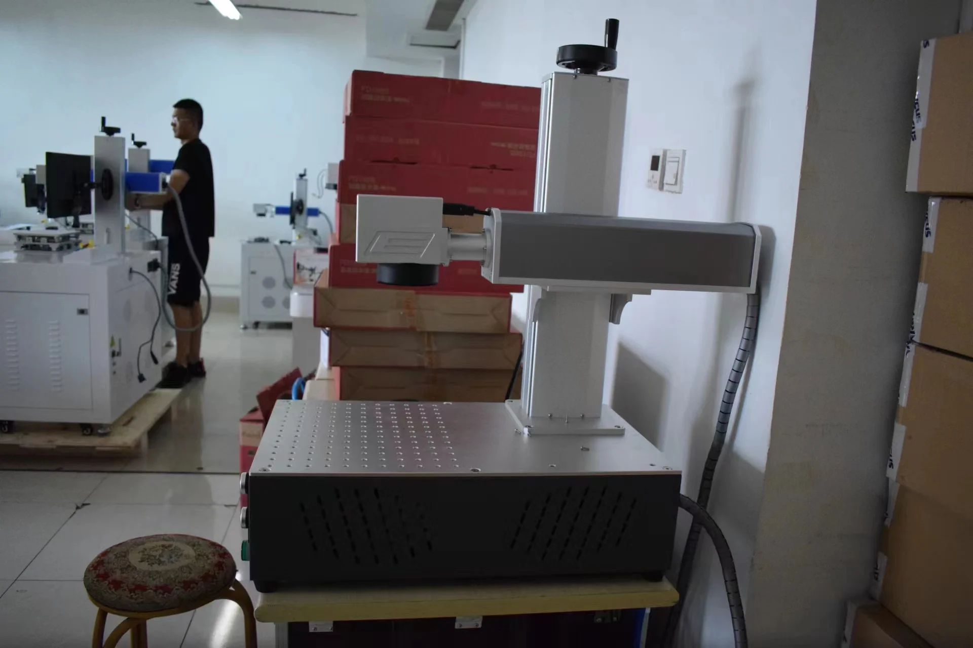 Fiber laser marking machine/ screen printing machine with handheld inkjet printer business idea equipment for pvc pip glass