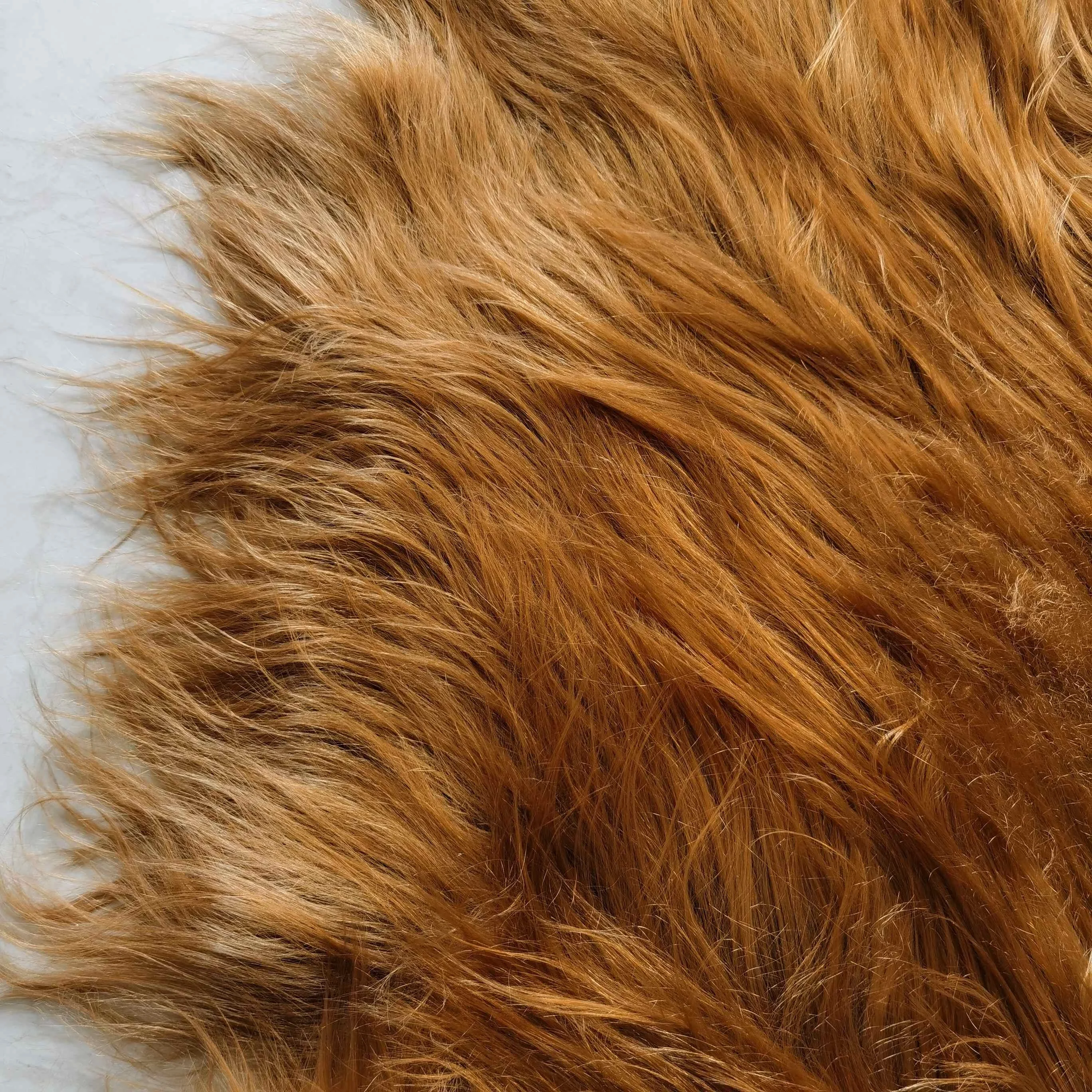 Wholesale High Quality Long Hair Goat Skin Rug Long Hair Lamb Fur Carpet Goatskin Fur Pelt For Furniture Garment Scarf Collar