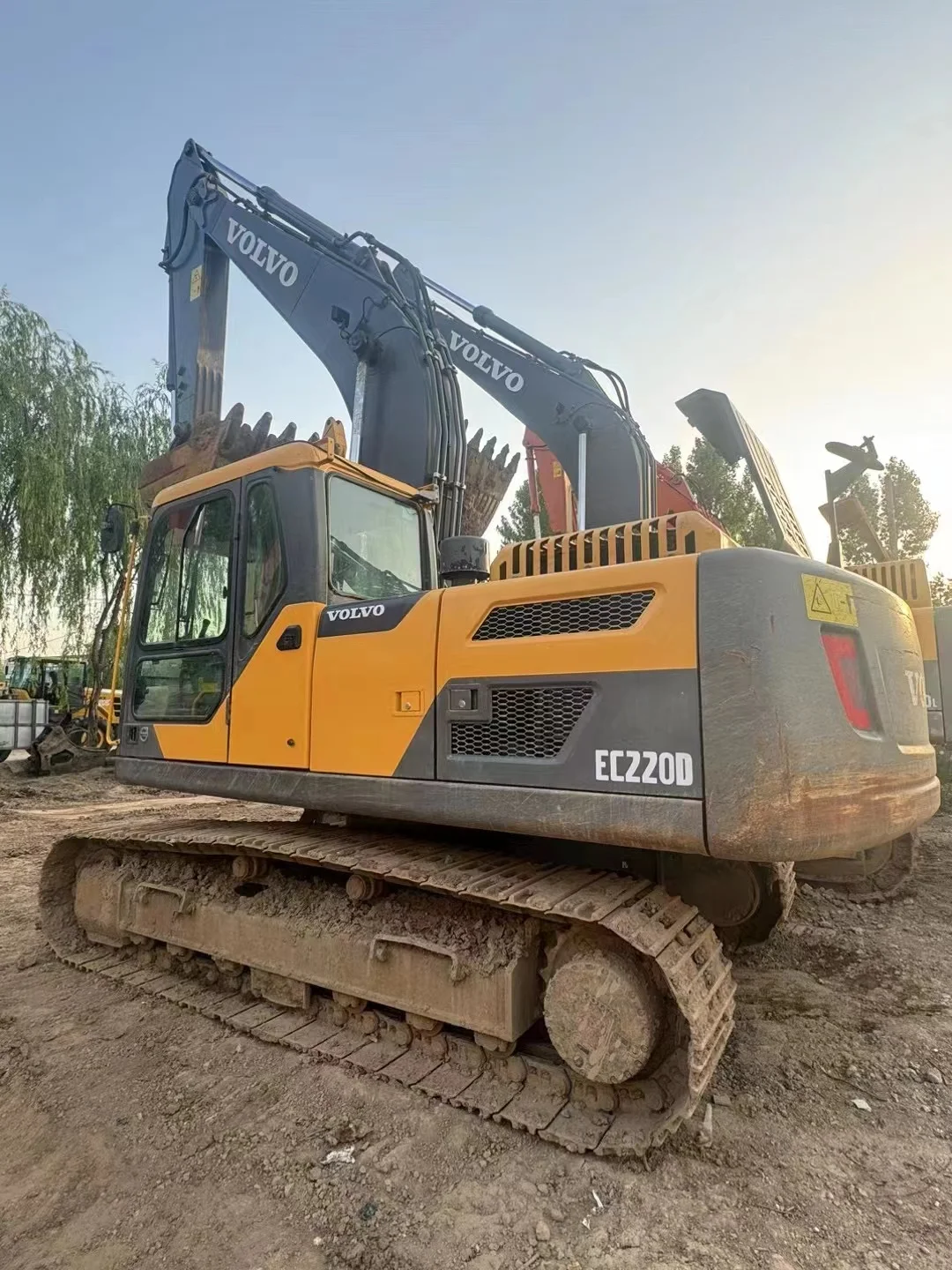 Экскаваторы VOLVO EC220DLC высокого качества дешевые экскаваторы volvo для продажи Подержанные