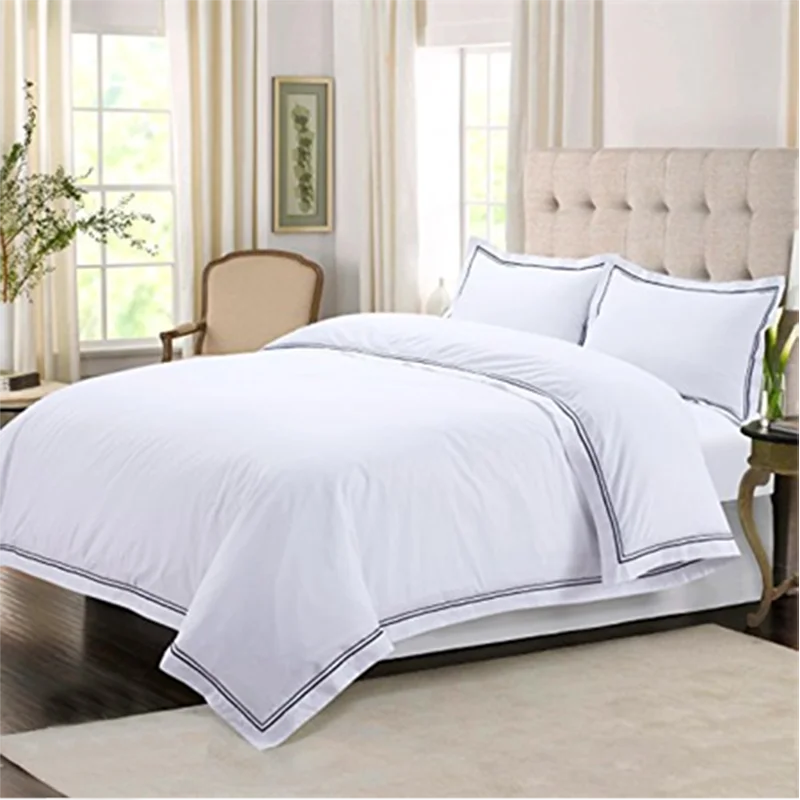 Wholesale 4 Pcs Hotel Linen Brand Logo 4In 1 Hilton Hotel 100 Cotton White Strips Bedsheets Bedding Set