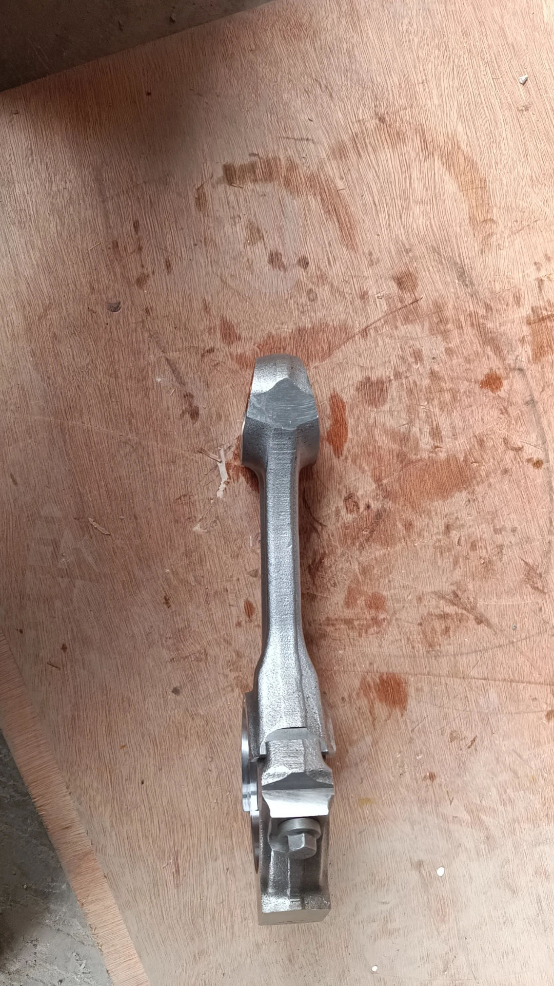 LGMC C-ummins Parts C3942581 Connecting rod B5,9