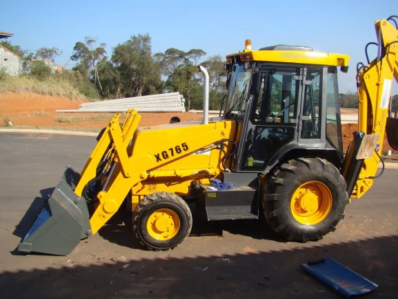 Китай Новый 2.5ton XG765 экскаватор-погрузчик с ведром 0.9cbm в продаже