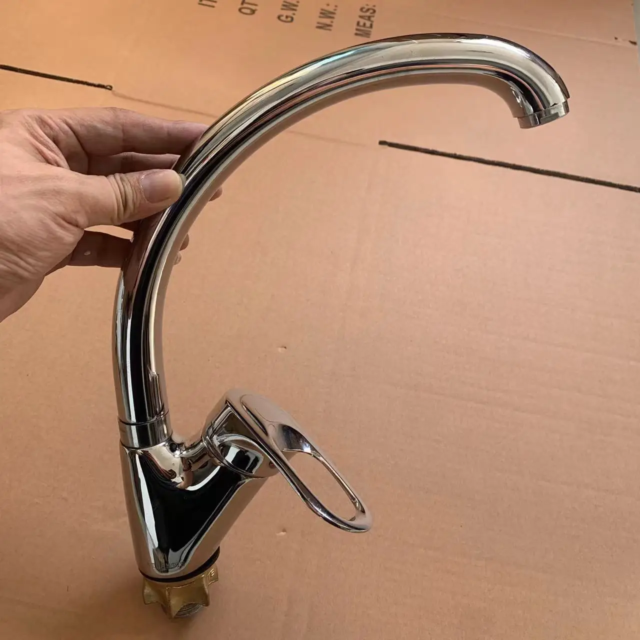 ATLANTIS Sanitary ware taps chrome finished deck mount single handle kitchen tap and mixer