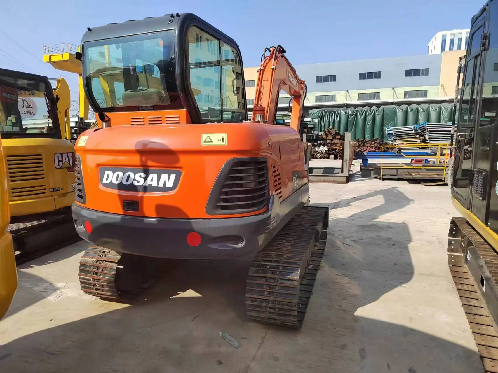 China Top Brand Original Used Excavator Doosan DX60 6Ton Trucks Used Low Price Excavator Machine