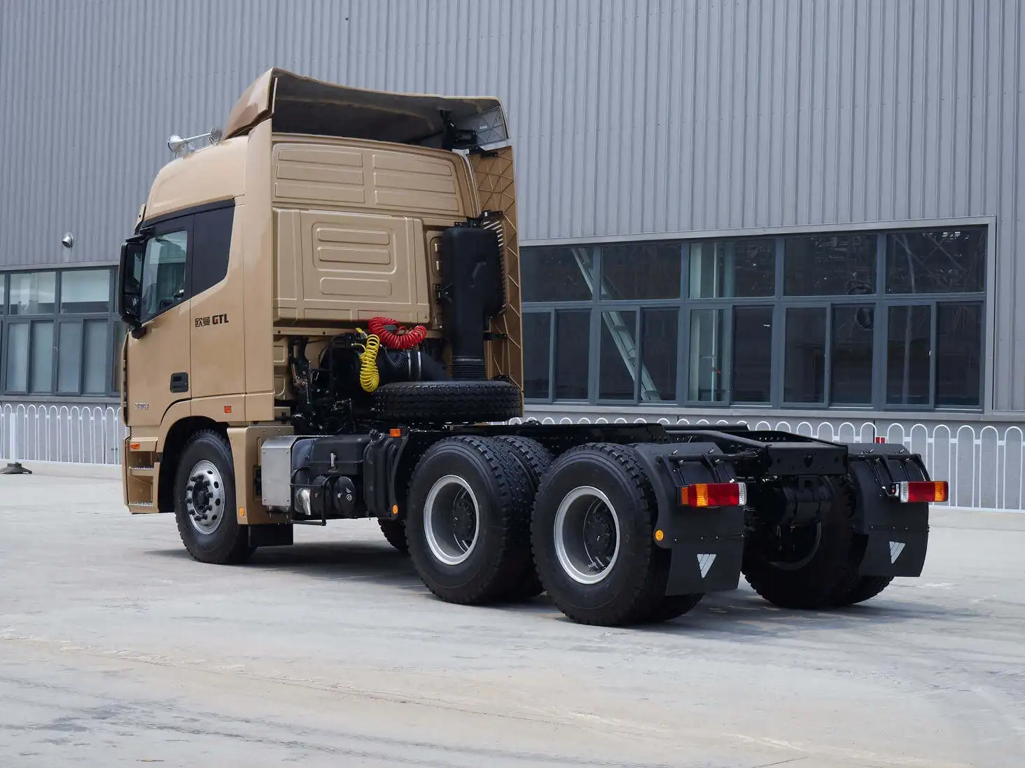 Foton Auman GTL Shacman F3000 6x4 4x2 371hp 420hp 380hp 430hp Тракторная головка для продажи