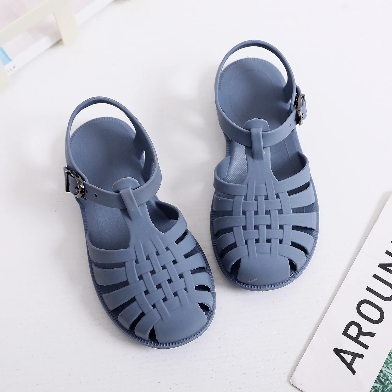 Color Fashion Teens Beautiful Girls Closed Toe Shoes Summer Beach Outdoor Fancy Design Children Sandals