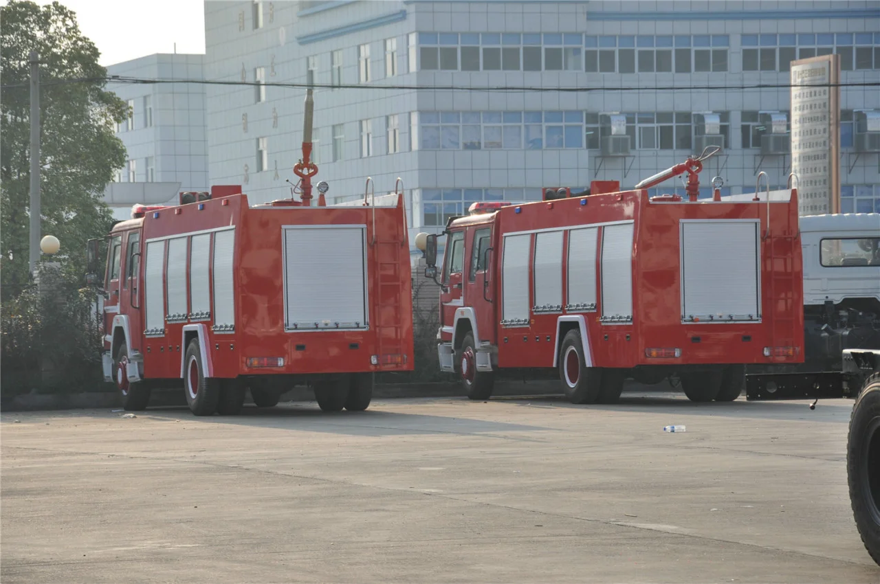 SINOTRUK HOWO 266HP 4x2 15000 литров пожарная машина с водным