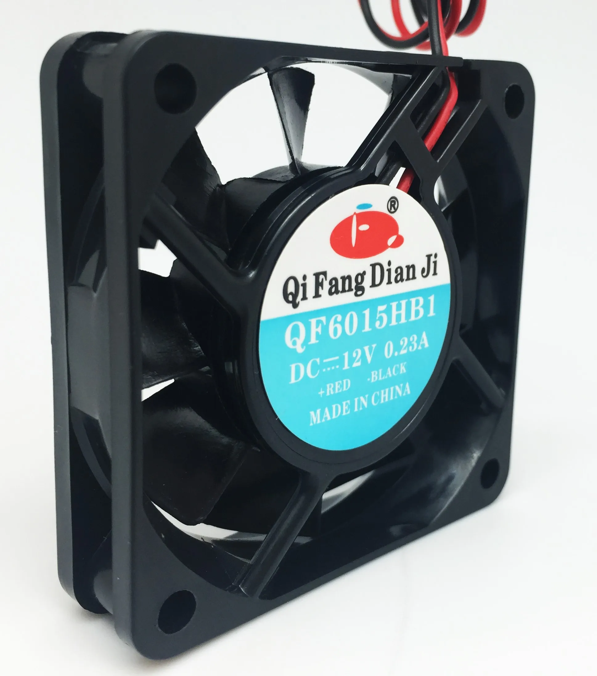 Бесщеточный вентилятор постоянного тока 12 В 8 15 24 18 дБ 6X6X2 см