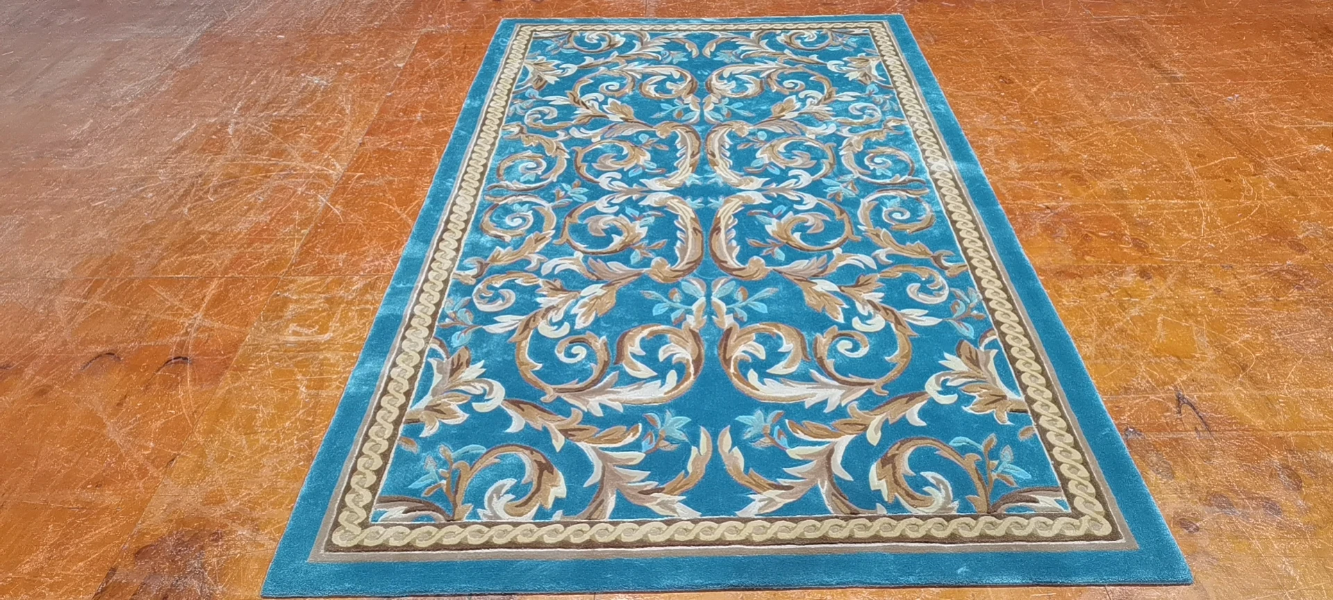 Rug factory Price Handmade New Zealand Wool Silk 3D Embossed High Low Cut Hand tufted wool carpet