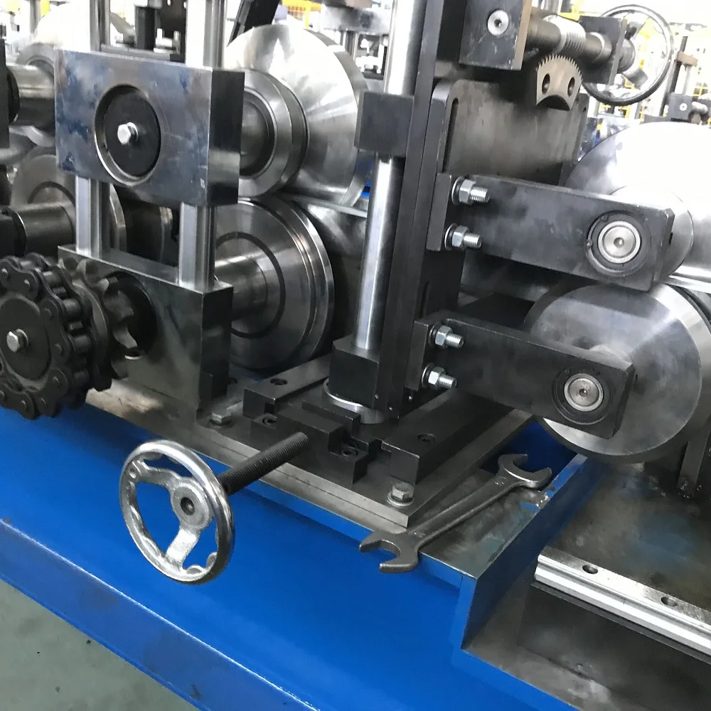
New design Fully Automatic Furring Channel Omega Profile Roll Forming Machine 