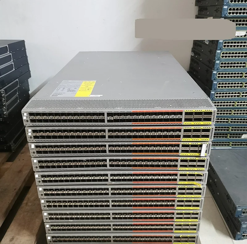 N5K-C5672UP 32x10G & 16x UP SFP + & 6x40G QSFP + выключатель портов с двойным блоком питания