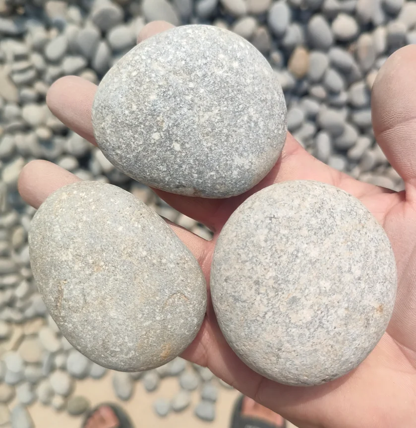 natural Multiple sizes round river stones grey pebbles decorative stones and cobble pebbles for building material