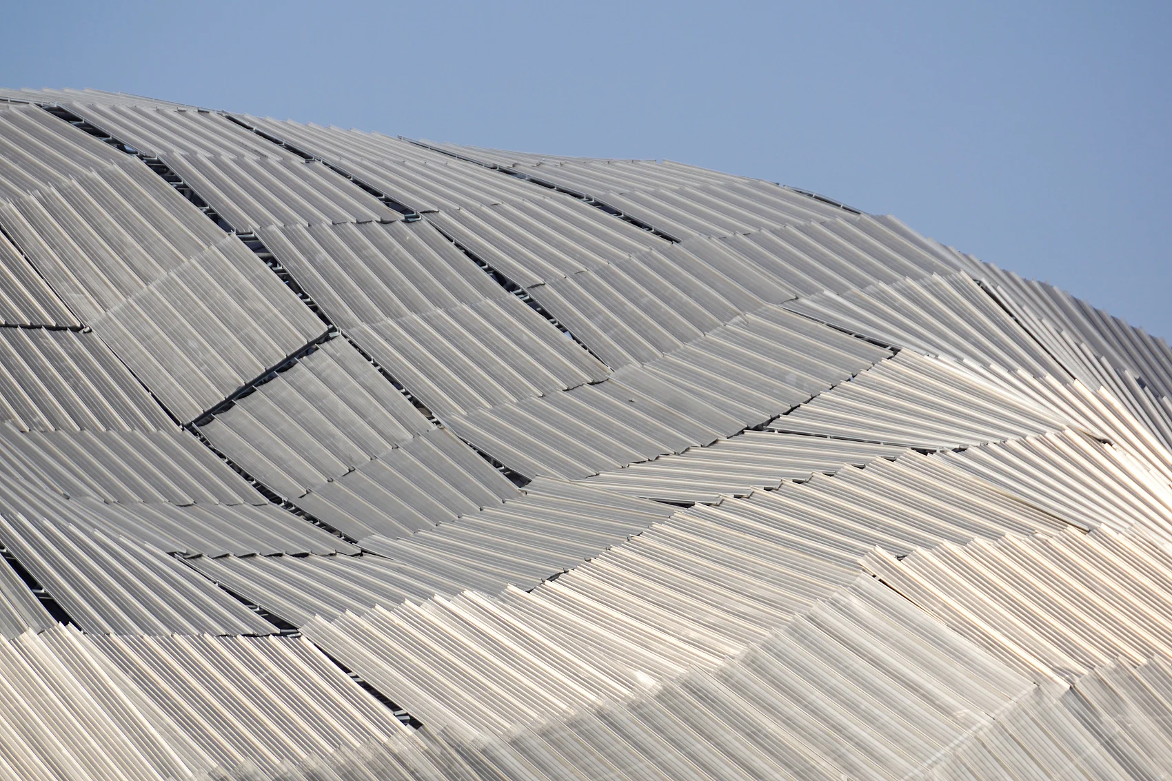 Fast shipping polycarbonate corrugated roofing sheet clear prismatic PC corrugated sheet supplier
