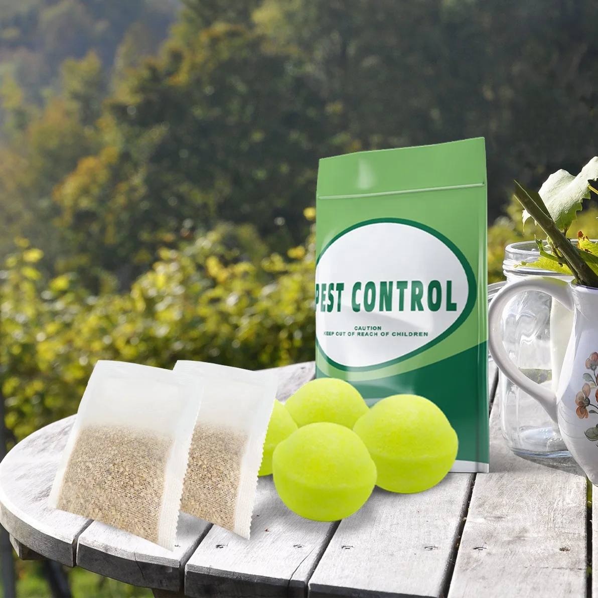 Squirrel Repellent, Fox Raccoon Rat Squirrel Animal Repeller, Ultrasonic Solar Power Pest Control Animal Rodent