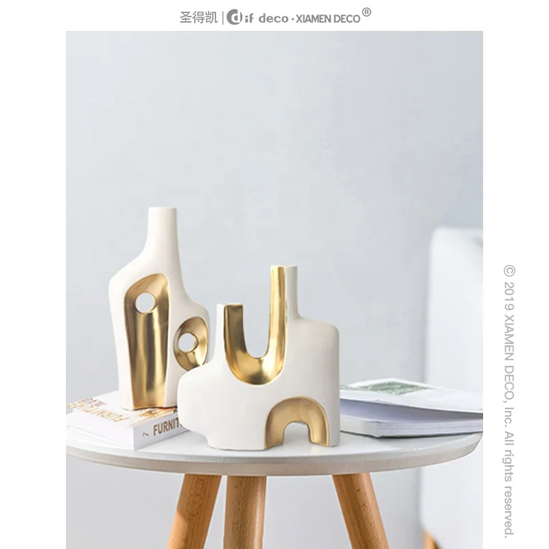 European Style Luxury Dining Room Accessories Interior Decoration Ceramic With Gold Vases Minimalist Home Decor
