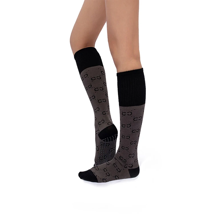 Wholesale Anti-slip warm Long Knee High Yoga Socks For Women Girls