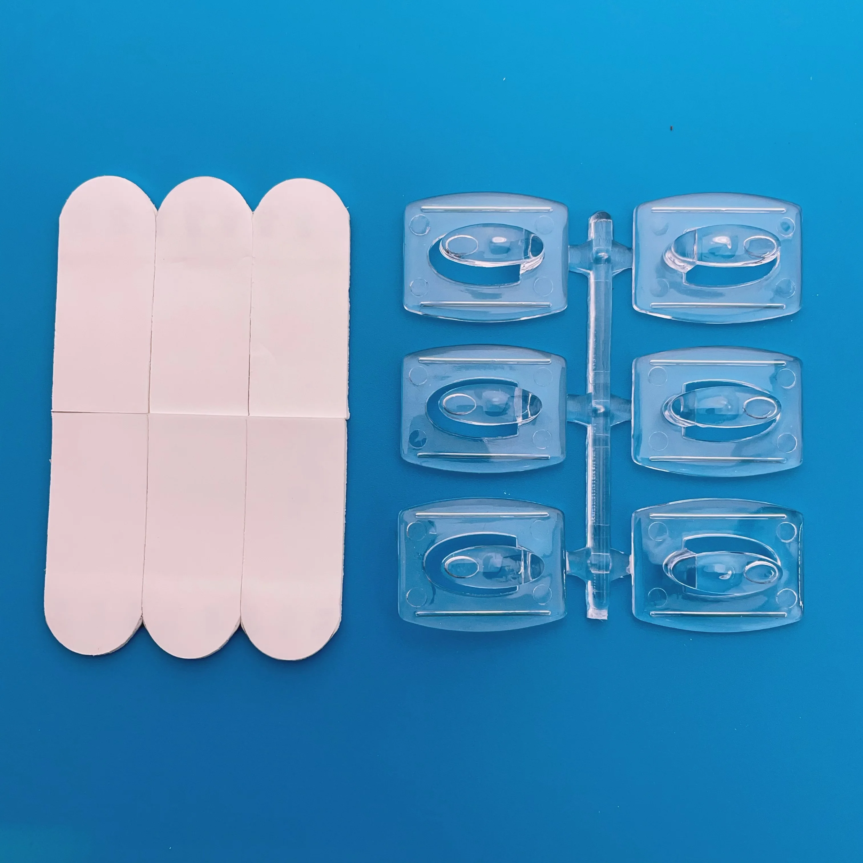 Heavy Duty Adhesive Wall Hooks Double Sided Hanger Wire Sorting Clips Plastic Clear